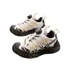 Tenis para niños transpirables zapatos de malla para niños estilo verano 2025 zapatos casuales guapos zapatos para correr versátiles de suela blanda para niñas