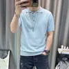 Nova Camiseta de Manga Curta com Botões O Sensação Fresca OL Versátil Design de Seda Gelo Frio P Malha Gola Masculina Estilo Coreano