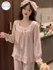 Pijama estilo palácio para mulheres, nova coleção primavera e outono 2026, manga longa doce de princesa, conjunto de loungewear de alta qualidade, adequado para usar fora
