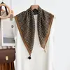 Pañuelo Cuadrado Vintage con Borlas Estampado Paisley Pañuelo para el Cuello con Colgante Estampado de Lunares y Anacardos Pañuelo de Seda con Flecos para Mujer Imitación de Algodón y Lino