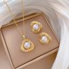[Aço titânio] Colar de pérolas de ninho de pássaro oco com diamantes leves e luxuosos, lindos e elegantes, com corrente de clavícula para mulheres