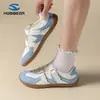 Zapatos Mary Jane de Ajuste Ancho HOBIBEAR para Mujer con Doble Correa de Velcro, Zapatos de Entrenamiento Alemanes, Zapatos Casuales Bajos con Suelas de Goma para el Transporte