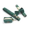 Conjunto Especial de Coleira e Guia de Veludo Cisne para Cachorro Suporte para Saquinhos de Cocô para Cães Pequenos e Médios