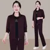Garantia de Qualidade Sem Bolinhas Redutor de Idade Conjunto de Três Peças para Mulheres de Meia-Idade Novo Estiloso Conjunto Esportivo Casual Primavera e Outono