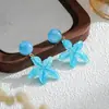 Brincos florais de férias estilo floresta de verão, brincos de moda dopamina com design de nicho, brincos de praia únicos e bonitos