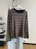 Camiseta de manga larga con rayas jacquard tejidas de hilo de algodón grueso para mujer, estilo literario japonés relajado, cuello redondo, prenda básica para otoño e invierno