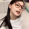 Lentes Retro Ultraligeros Rojos Lisos para Mujer Miopía Ajustable Sentido Avanzado Adelgazantes Antiluz Azul Montura Redonda Montura de Ojo