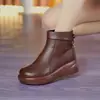 Botas de algodón de suela gruesa y caña corta para mujer, nuevo estilo invierno 2026, forradas de felpa y engrosadas, botas de nieve, punta redonda, botas tipo Martin de moda