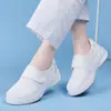 Nuevos en stock zapatos de enfermera de otoño para mujer, transpirables, antideslizantes, zapatos de trabajo de suela blanda, ligeros, venta al por mayor, dropshipping transfronterizo