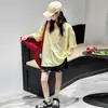 Camiseta Casual de Manga Curta Verão 2026 Nova Estilo Coreano Letra Laço Solta para Crianças Maiores Transfronteiriça