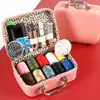 Kit de costura Caja de agujas e hilos para el hogar Práctico Alta calidad Buen juego Multifuncional Hilo para coser ropa Herramientas de costura Recibir