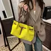 Nueva Moda Otoñal Estilo Suave Temperamento Sencillo Bolso Tote Bajo el Brazo para el Trabajo y los Viajes Diarios Bolso de Hombro Elegante de Alto Valor