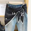 Lenço Triângulo Flor de Castanha Coreana Cortina de Bumbum Acessórios em Camadas Femininos Cinto de Jeans Cintura Lenço de Seda Combinação para Viagem Camisa
