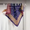 Bufanda Cuadrada de Seda y Lana Retro de Moda para Mujer 2026 Otoño e Invierno Nuevo Estilo Bufanda Cuadrada Elegante Versátil Cálida Bufanda de Seda y Lana