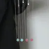 Corrente para Clavícula Elegante Versátil Europeia e Americana Nicho Luxo Leve Concha Flor Dupla Trevo de Quatro Folhas Titânio Aço Colar para Mulheres