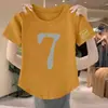 Camiseta feminina de algodão falso cor bordô, manga curta, estilo mãe de verão, modelagem solta, emagrecedora, com design irregular, top de nicho