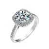 Anillo Cuadrado Auténtico de Lujo de Un Quilate Transmitido en Vivo para Mujer, Anillo de Moda Cuadrado con Bisel Perimetral, Venta al por Mayor y Dropshipping desde el Fabricante