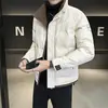 9006 Nueva Chaqueta de Plumas de Invierno para Hombre Cuello Alto Corta Combinación de Colores A Prueba de Frío Engrosada Ropa