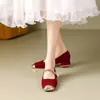 Sapatos Tradicionais Chineses de Casamento para Mulheres para Noivado, Sapatos de Casamento Xiuhe, Sapatos Mary Jane Vermelhos de Salto Bloco para Noiva, Saltos Altos