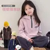 Gorro de moda para niñas para clima frío, Gorro tipo pull-over para niños mayores, Nueva sudadera con capucha de manga larga y media cremallera de color liso para otoño e invierno