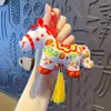 Pelúcia Mascote Ano do Cavalo Chaveiro Pingente de Pônei Chaveiro de Carro Bolsa Boneca Ornamento Pequeno Presente de Ano Novo