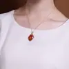 Collar Clavícula de Plata de Ley S925 Incrustado con Ágata Roja Natural del Sur Estilo Vintage para Mujer Colgante Geométrico de Alta Personalidad