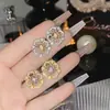 Brincos de Ouro Tecidos Esculpidos Vintage Versa Seiko Banhados a Ouro para Mulheres Diamante de Zircônia Cúbica Escovado Curvo Brincos Vintage