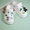 Adecuado para accesorios de zapatos de agujeros DIY hebilla decorativa accesorios de flores para zapatos desmontables Traje de hebilla decorativa de oso violento de Sesame Street