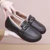 Nuevos Zapatos de Algodón de Invierno para Mujer, Cálidos y Forrados de Felpa, Mocasines Antideslizantes de Suela Suave, Zapatos Versátiles para Madres de Mediana Edad y Mayores