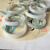 Pulseira de Jade Puro Natural Tianshan de Xinjiang para Mulheres, Jade de Seda Dourada, Pulseira de Jade Translúcida Tipo Gelo, Pulseira de Barra Plana, Atacado de Fonte para Transmissão ao Vivo
