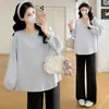 Nueva colección de principios de otoño de 2026: Tops de maternidad holgados y a la moda para mamás modernas, suéteres casuales oversized para salidas con estilo