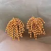 Agulha de prata estilo de metal europeu e americano flor oca brincos de pérola rabo de peixe brincos temperamento exagerado brincos brincos de alta qualidade da indústria pesada