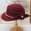 Elegante sombrero pequeño estilo Hepburn para otoño e invierno, estilo francés vintage y elegante, sombrero para mujer que hace que la cara se vea más pequeña, sombrero de pescador tejido
