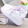 Zapatos blancos casuales de verano para mujer 2022 nuevos estudiantes de primaria zapatillas deportivas planas antideslizantes zapatos únicos para niña que combinan con todo