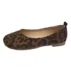Zapatos Planos Retro Simples de Tacón Bajo para Mujer 2026 Verano Nuevos Mocasines Slip-On de Suela Blanda Versión Coreana Zapatos de Ballet de Gamuza para Abuela