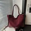 Bufanda Triangular Nueva Versátil Bolso Tote de Gran Capacidad Nuevo Estilo Otoño e Invierno Bolso Cruzado de Hombro para Viajero Bolso de Mujer