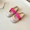 Moda Feminina Estilo Coreano Estilo Little Coco Sapatos de Couro Chegadas Novas Primavera/Outono 2026 Crianças Médias e Grandes Mocassins de Calçar Sapatos Individuais com Lantejoulas