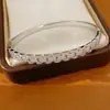 Pulsera de oro real de 18 quilates chapado, cierre cuadrado de zirconita entrelazado, accesorio de muñeca versátil para el día a día, joyería de nicho de lujo ligero de alta gama