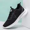 Zapatos de Hombre 2025 Otoño Nuevo Modelo al por Mayor Cuero y Malla Casual Transpirables Zapatos Deportivos Ligeros para Correr Zapatos de Moda