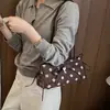 Bolsa estilo coreano com bolinhas e laço, bolsa baguette, nova bolsa de ombro vintage de camurça 2026, bolsa de mão e bolsa de ombro feminina