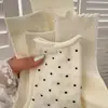 Calcetines de Estilo Coreano para Mujer de Primavera y Otoño, Versátiles de Estilo Universitario, Calcetines Cortos Lindos de Color Sólido, Calcetines Cómodos Bordados para Mujer, Calcetines Juveniles de Media Pantorrilla