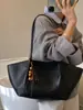 Bolso Tote Retro Versátil de Hombro para Otoño para Mujer 2025 Nueva Moda Alemana de Gama Alta para el Trabajo Bolso de Axila para el Viaje Diario