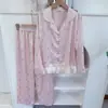 [Habitat de Nuvem Borboleta Azul] Pijama de Seda Gelada Feminino Explosões Ao Vivo Alças Curtas Vento de Desejo Puro Calças de Manga Longa Conjunto de Quatro Peças