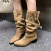Botas da moda over-the-knee com babados para mulheres, nova coleção outono/inverno 2026, com salto grosso, bico fino, cano largo e design longo