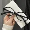 Gafas de sol versátiles de montura pequeña estilo nerd para mujer, Gafas de sol ovaladas de influencer de Amazon, Gafas de sol de color burdeos a la moda para hombre