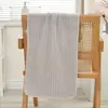 Toalla de Terciopelo Coral Rayas de Caramelo al por Mayor Toalla Facial para el Hogar Adulto Absorbente Toalla de Baño Toalla de Mano Fabricante