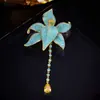 Diseño de Nicho Sentido Orquídea Borla Broche Turquesa Azul Microincrustación Base Dorada Flor Broche Lujo Ligero Elegante Temperamento Pin