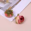 Flor artificial DIY material para corona hecha a mano tamaño pequeño capullo de té flor de seda retro europea flor de capullo de té accesorios para el cabello flor