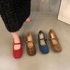 Zapatos Retro Rojos Franceses Versátiles de Boca Baja de Una Capa para Mujer de Tacón Medio Primavera y Otoño Nuevos Zapatos Planos Mary Jane de Hada Delicada