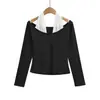 Camiseta de Manga Larga con Bloques de Color, Estilo Falso Dos Piezas, Cuello Halter, Hombros Descubiertos para Mujer, Estilo 2026, Estilo Americano, Corte Ajustado, Favorecedor, Top Versátil